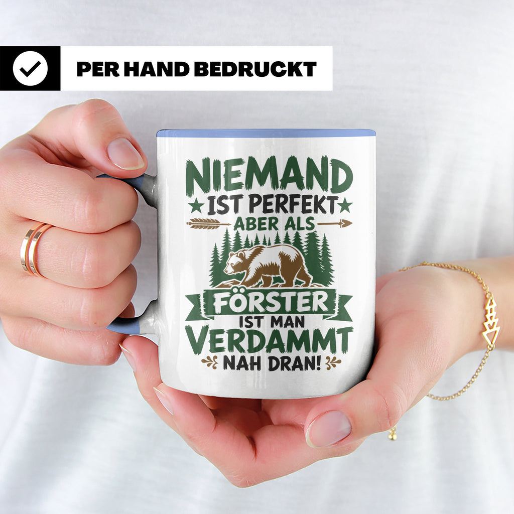 Förster Tasse mit Spruch Niemand ist perfekt & Bär Motiv | G – Blau [farbe:blau]