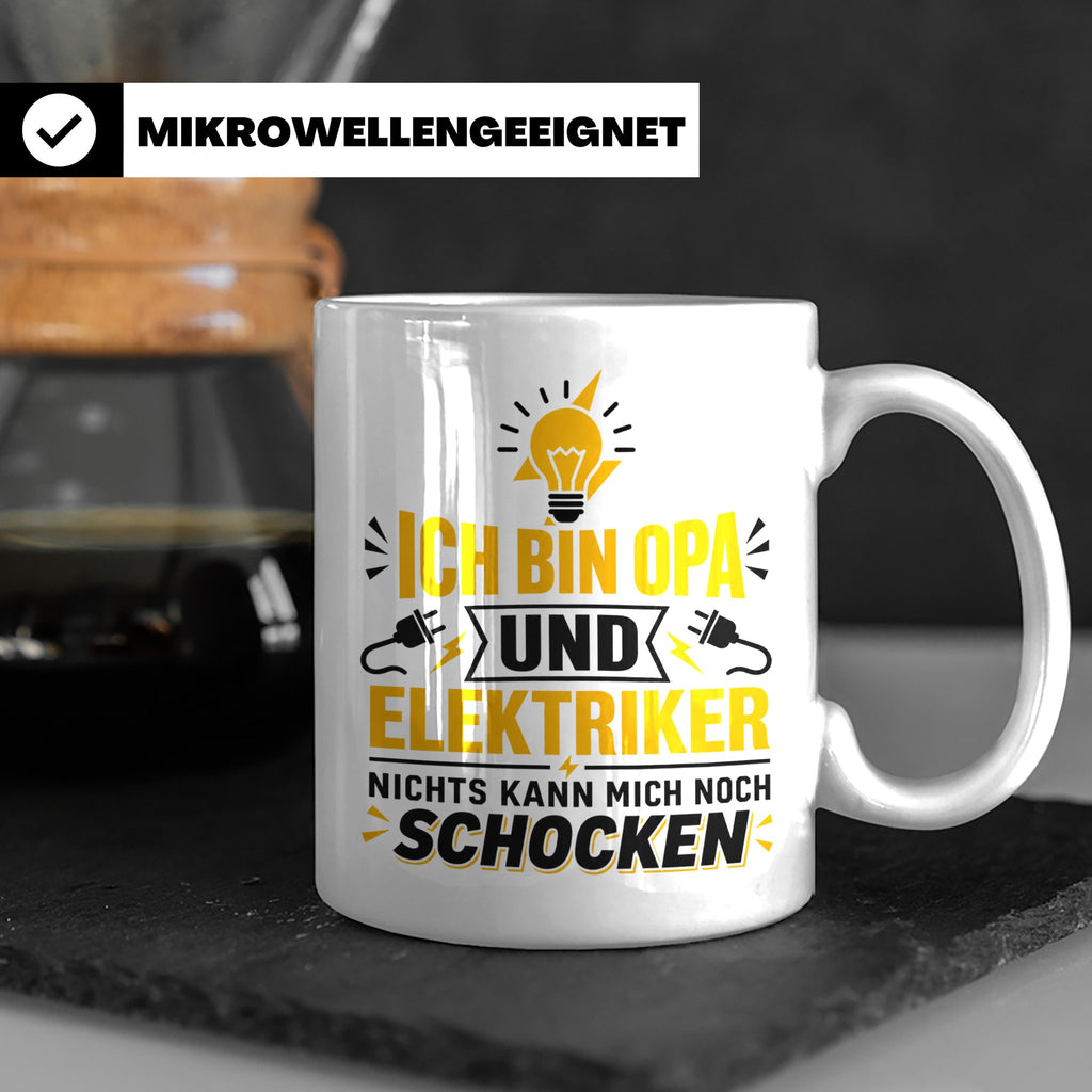 Elektriker Opa Tasse mit Spruch 'Nichts kann mich schocken'  – Weiß [farbe:weiß]