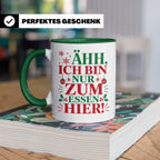 Weihnachtstasse mit Spruch 'Ähh ich bin nur zum Essen hier'  – Grün [farbe:grün]