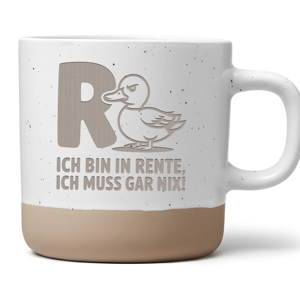 Lustige Tasse zur Rente Grumpy Ente Kaffeetasse Ruhestand Geschenk für Rentner Rentenbeginn Becher Ich bin in Rente ich muss gar nix Humor