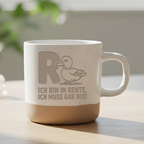 Lustige Tasse zur Rente Grumpy Ente Kaffeetasse Ruhestand Geschenk für Rentner Rentenbeginn Becher Ich bin in Rente ich muss gar nix Humor