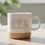 Yoga Tasse Peace Love Yoga Kaffeetasse Namaste Geschenk für Yogis Meditationsbecher Achtsamkeit Spirituell Keramiktasse Wellness Motiv Herz
