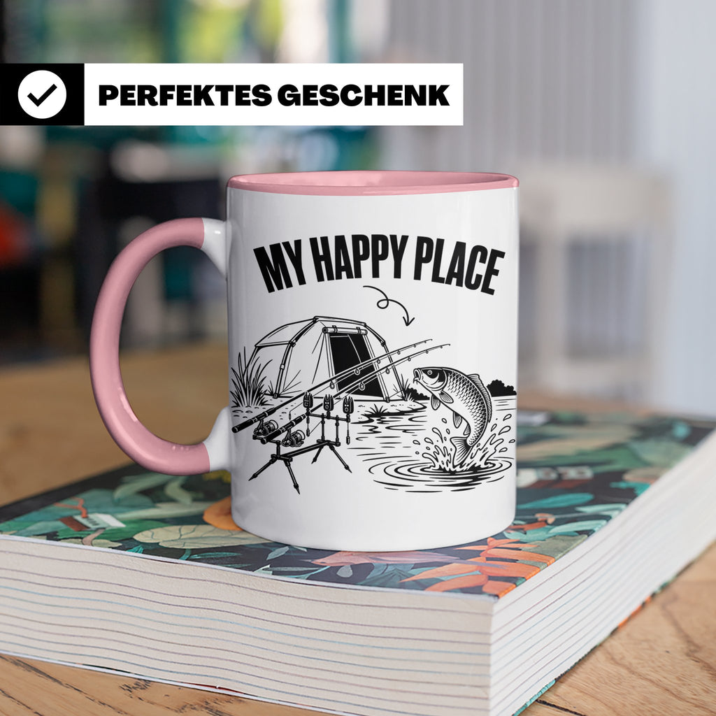 Karpfenangler Tasse My Happy Place Spruch Geschenk für Angle – Rosa [farbe:rosa]