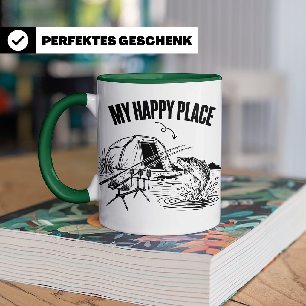 Karpfenangler Tasse My Happy Place Spruch Geschenk für Angle – Grün [farbe:grün]