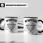 Tennis Tasse mit Spruch My Happy Place lustiger Kaffeebecher – Schwarz [farbe:schwarz]