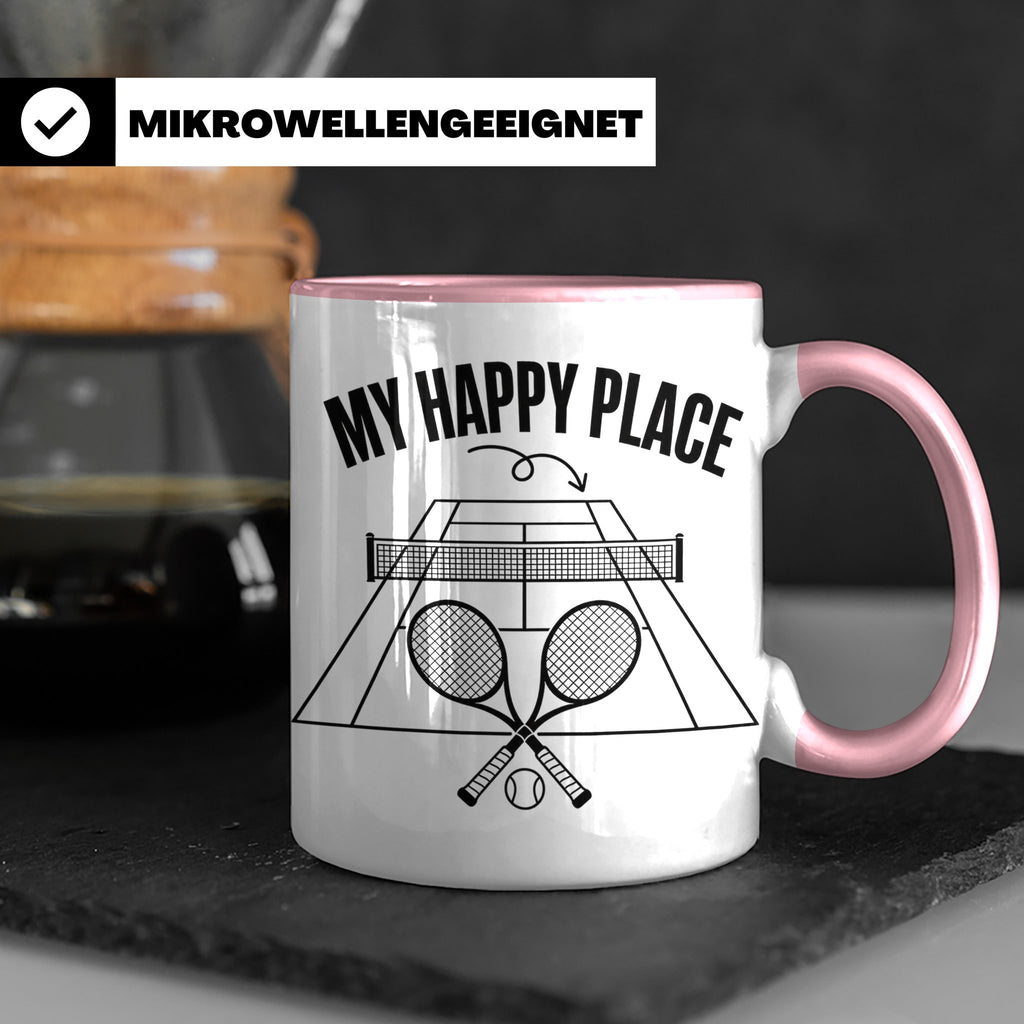 Tennis Tasse mit Spruch My Happy Place lustiger Kaffeebecher – Rosa [farbe:rosa]