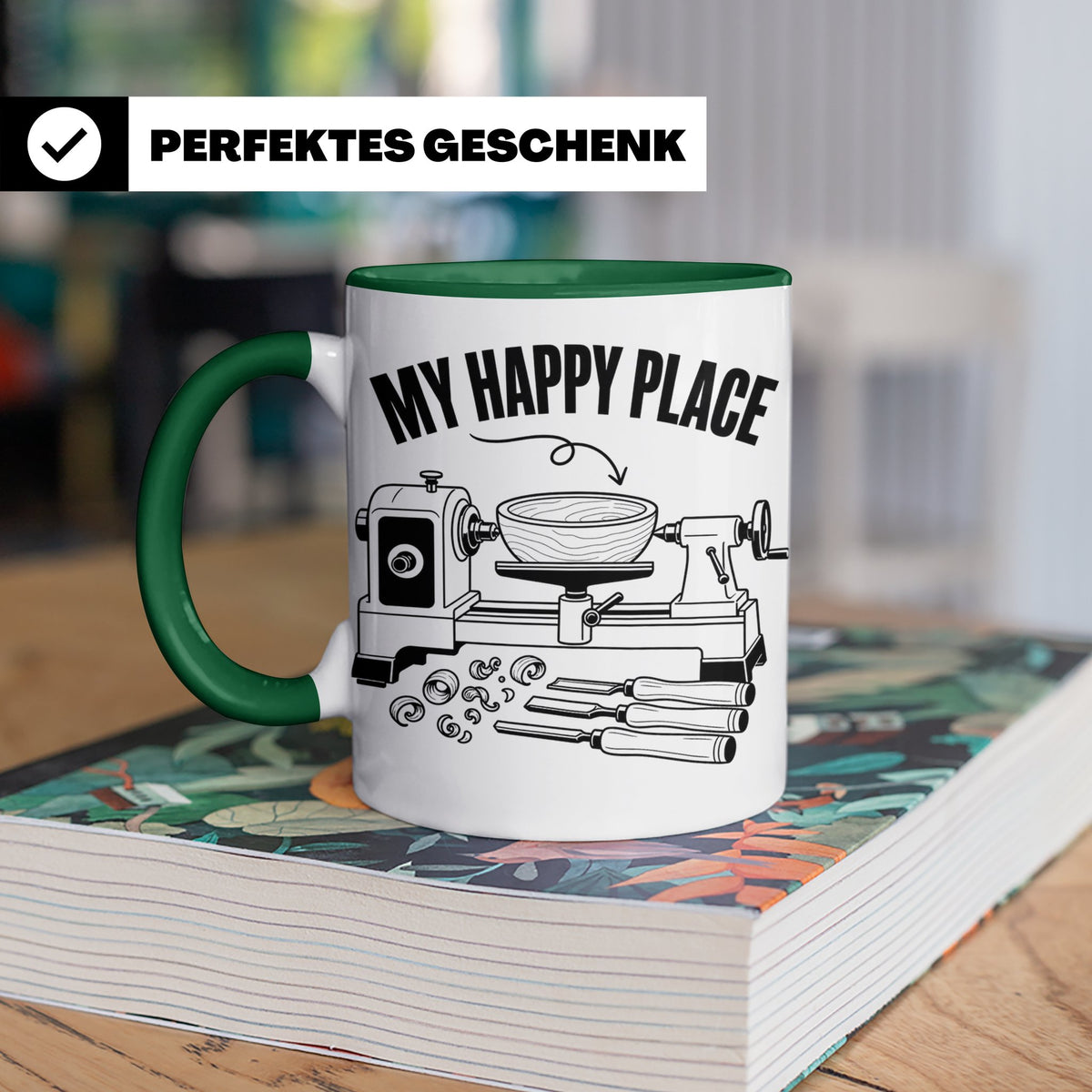 Drechsler Tasse My Happy Place Spruch Geschenk für Holzdrehe – Grün [farbe:grün]