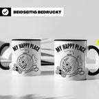 Sticken Tasse My Happy Place Geschenkidee für Stickerin, Näh – Schwarz [farbe:schwarz]