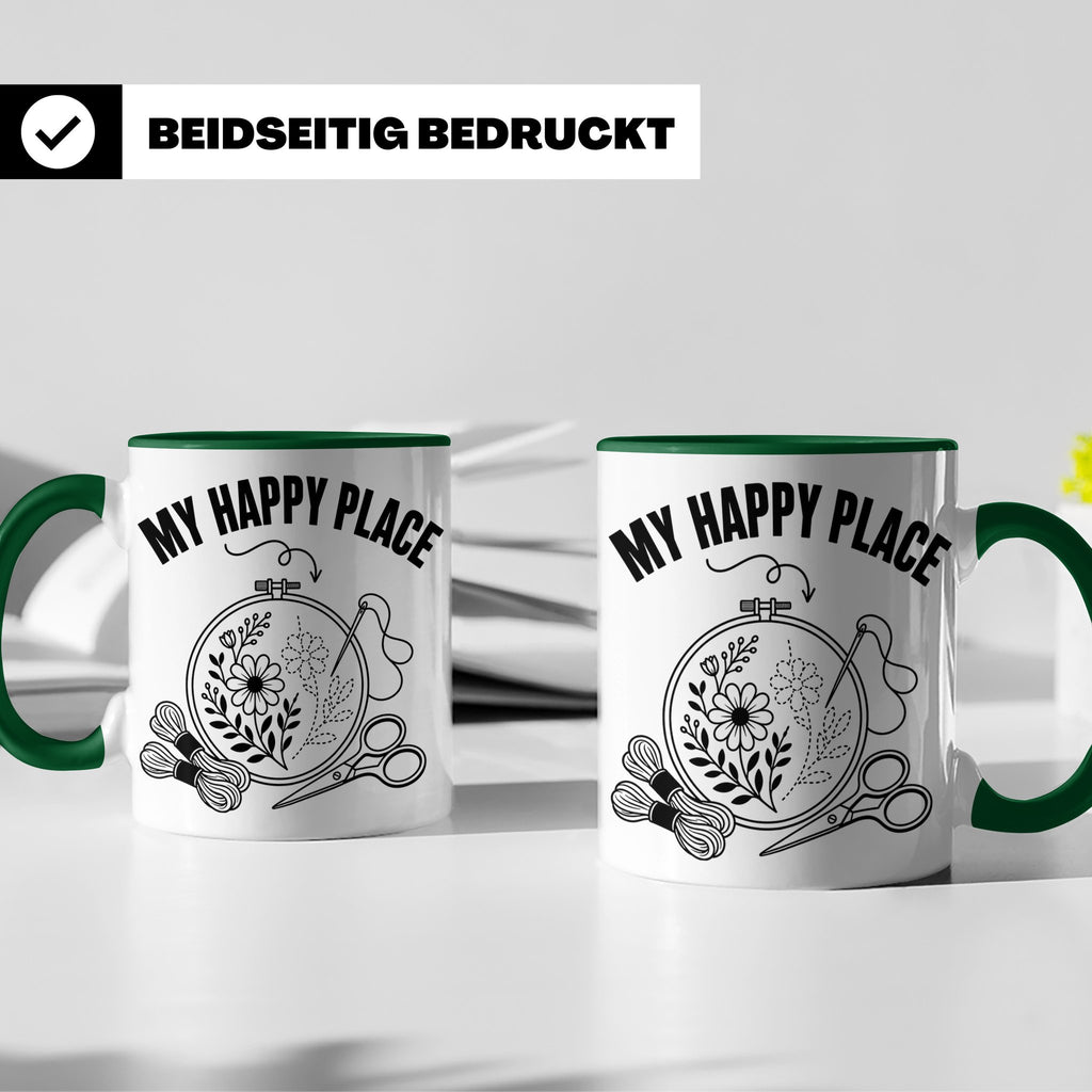Sticken Tasse My Happy Place Geschenkidee für Stickerin, Näh – Grün [farbe:grün]