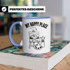 Maler Tasse My Happy Place mit Staffelei & Landschaftsmotiv  – Blau [farbe:blau]
