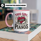 Pianistin Tasse This Girl Loves Pianos Spruch Kaffeebecher f – Rosa [farbe:rosa]