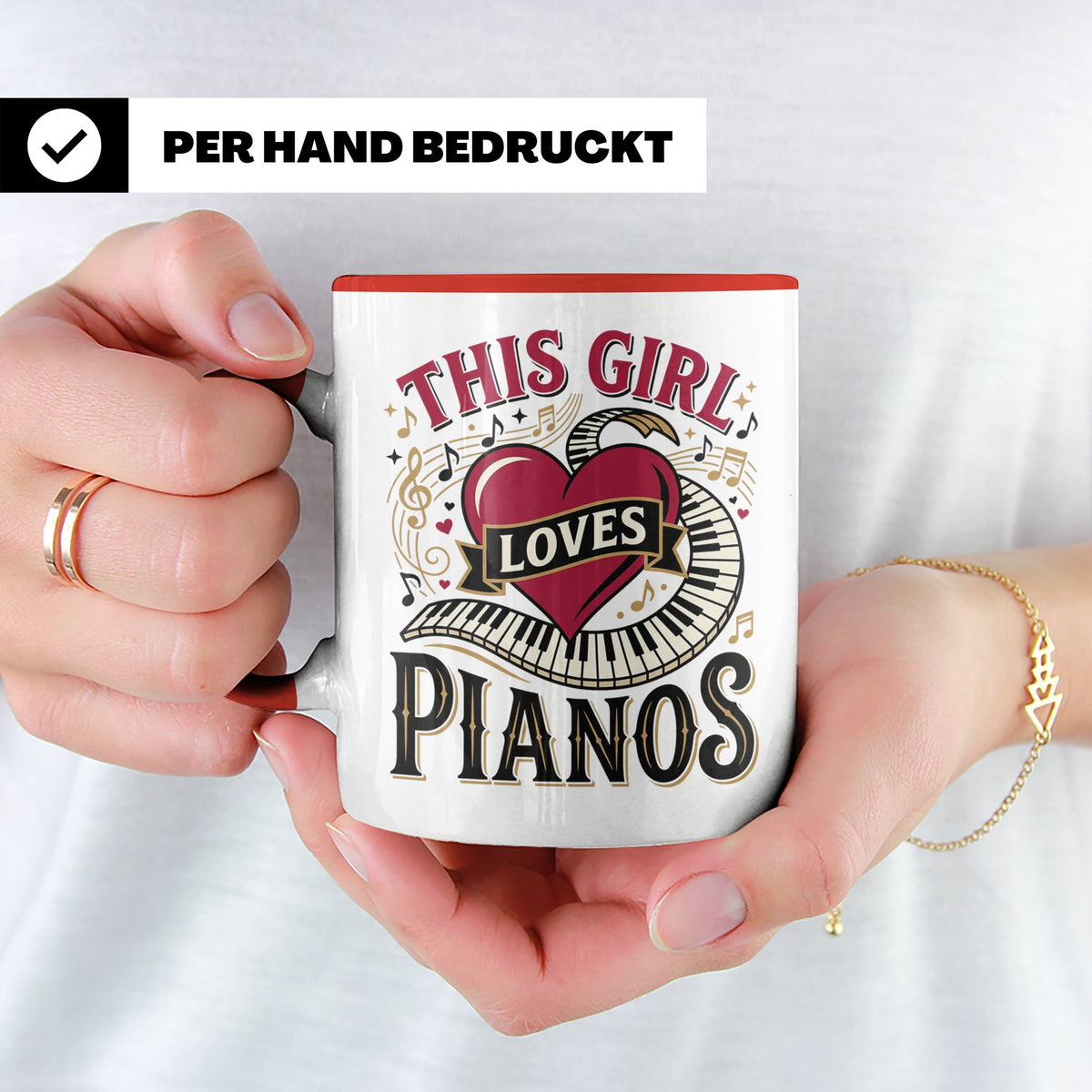 Pianistin Tasse This Girl Loves Pianos Spruch Kaffeebecher f – Rot [farbe:rot]