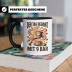 Barista Tasse mit Spruch Der Tag beginnt mit 9 Bar | Espress – Schwarz [farbe:schwarz]