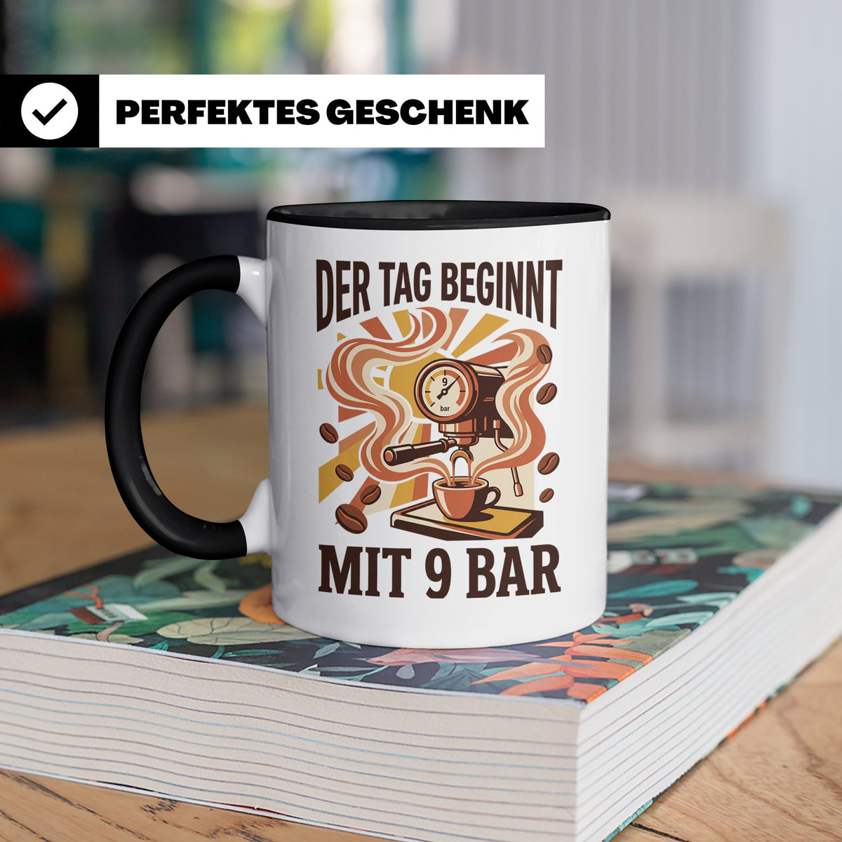 Barista Tasse mit Spruch Der Tag beginnt mit 9 Bar | Espress – Schwarz [farbe:schwarz]