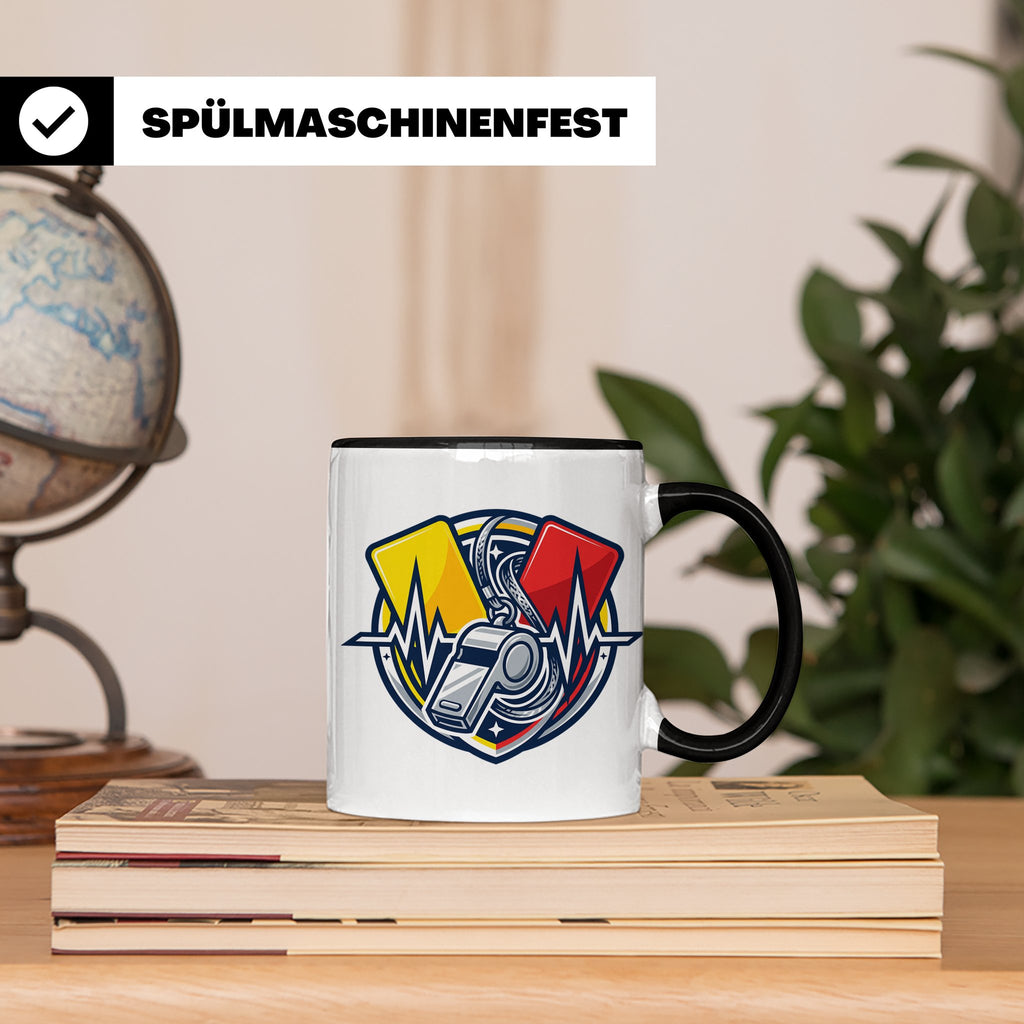 Schiedsrichter Tasse mit Herzschlag, Pfeife & Karten Motiv,  – Schwarz [farbe:schwarz]