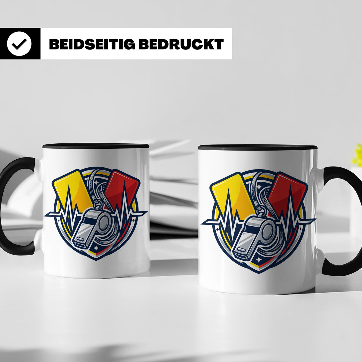 Schiedsrichter Tasse mit Herzschlag, Pfeife & Karten Motiv,  – Schwarz [farbe:schwarz]