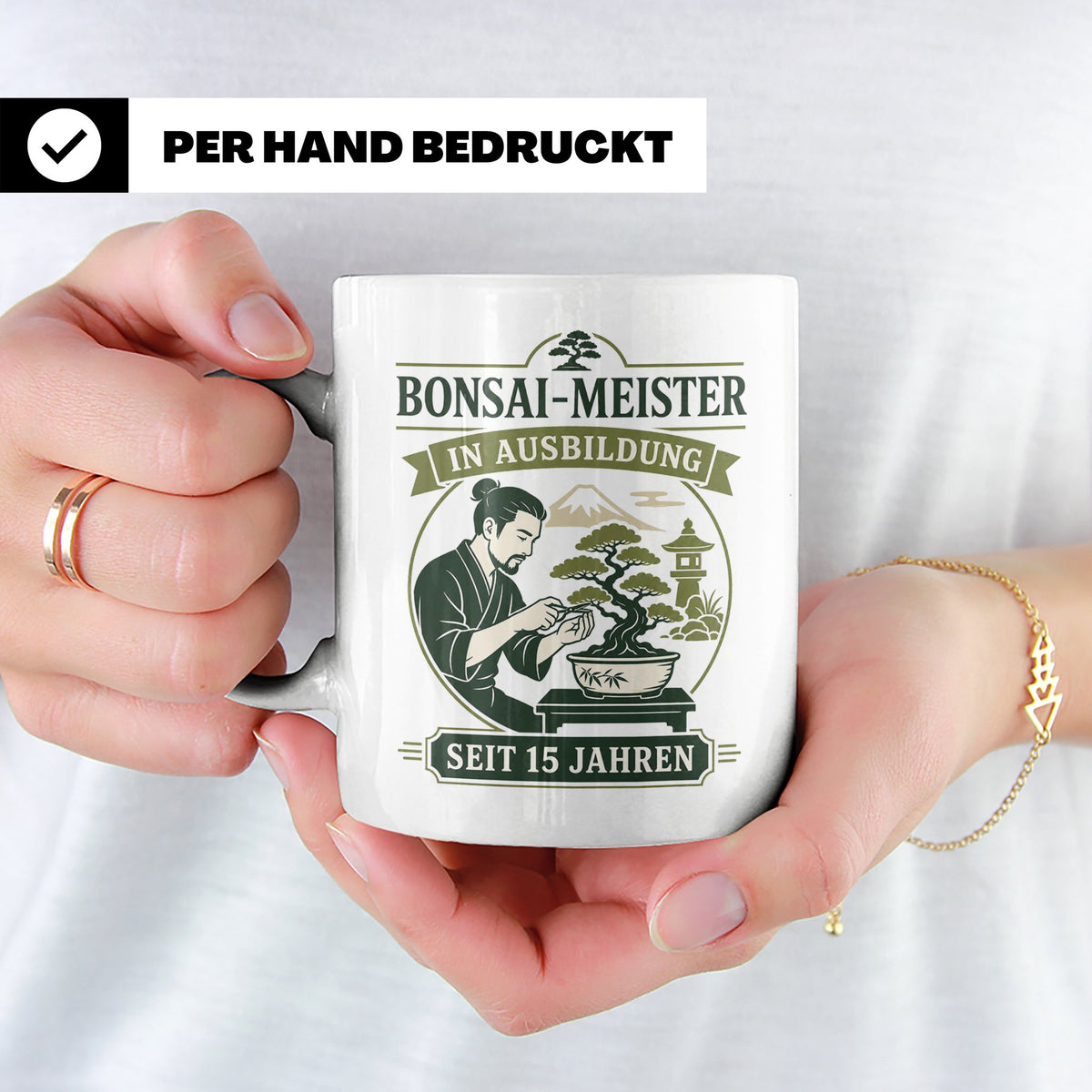 Bonsai Tasse mit Spruch In Ausbildung seit 15 Jahren - Lusti – Weiß [farbe:weiß]