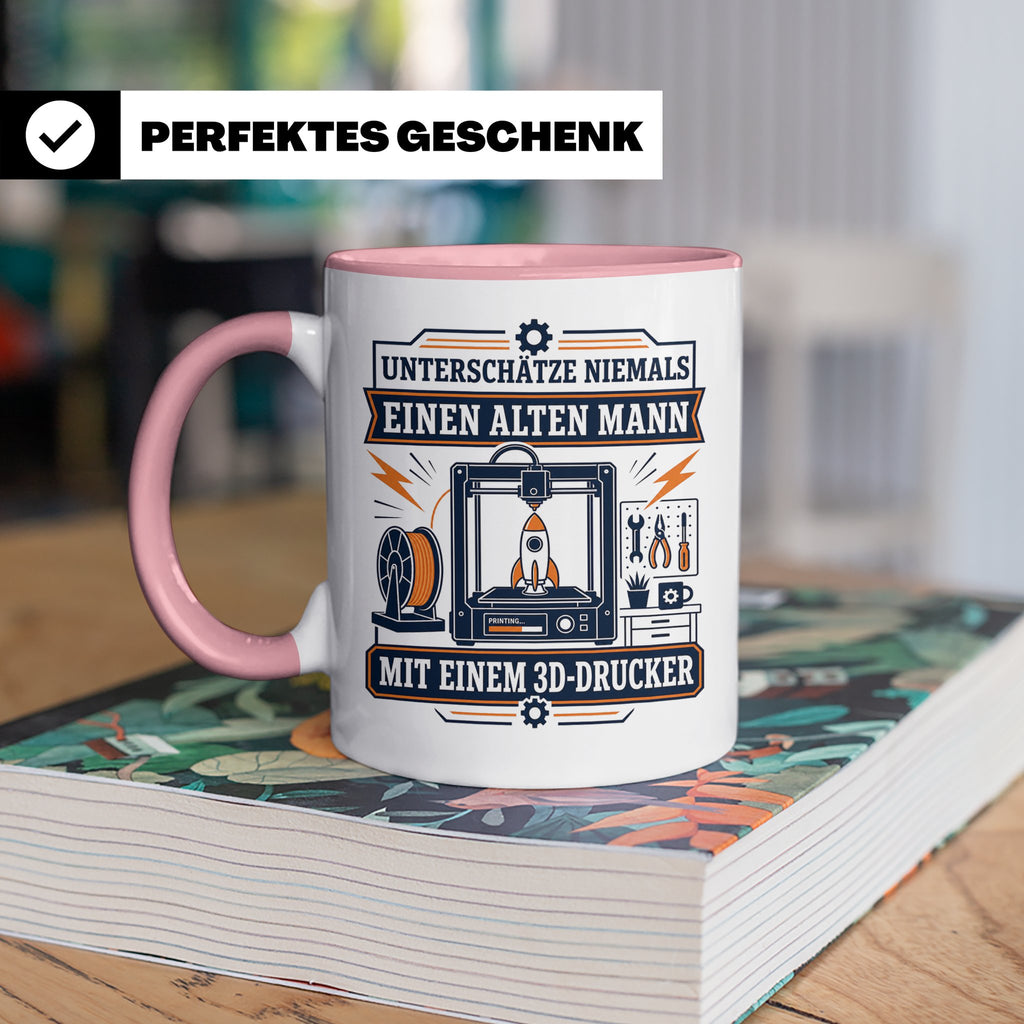 3D Druck Tasse Unterschätze niemals einen alten Mann mit ein – Rosa [farbe:rosa]