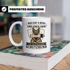 Schutzhund Tasse Was hat 4 Beine und einen Arm - Lustiges Ge – Weiß [farbe:weiß]