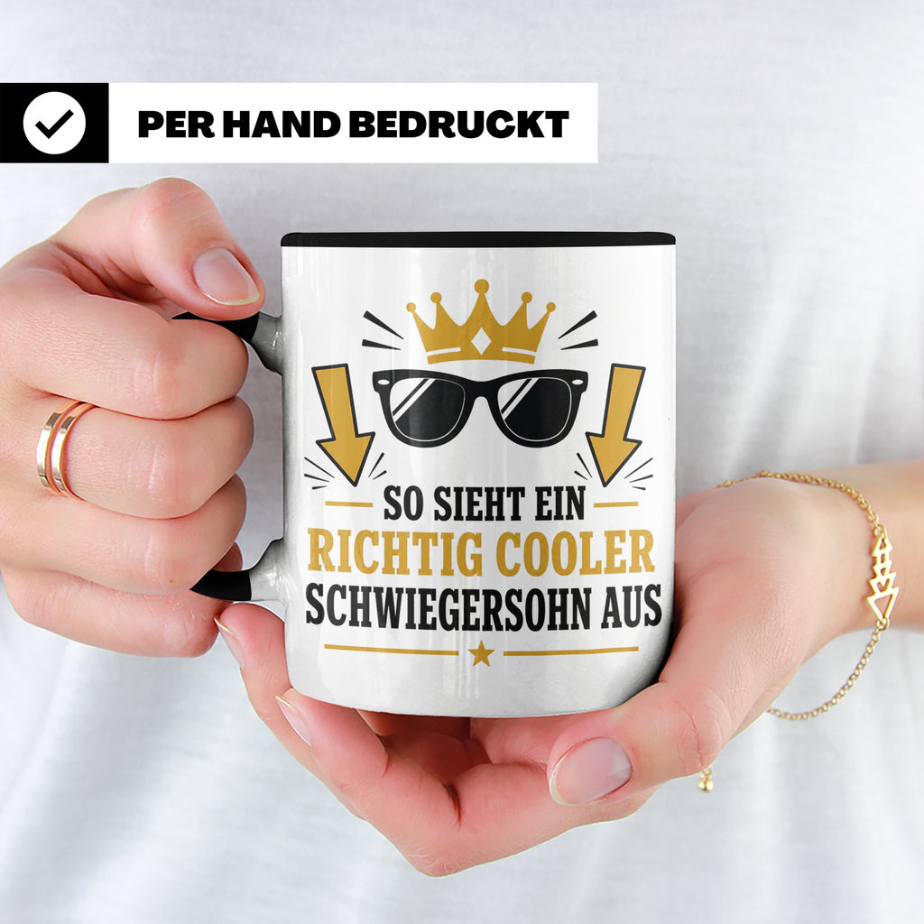 Schwiegersohn Tasse So sieht ein richtig cooler Schwiegersoh – Schwarz [farbe:schwarz]