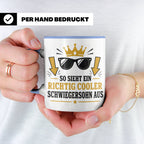 Schwiegersohn Tasse So sieht ein richtig cooler Schwiegersoh – Blau [farbe:blau]