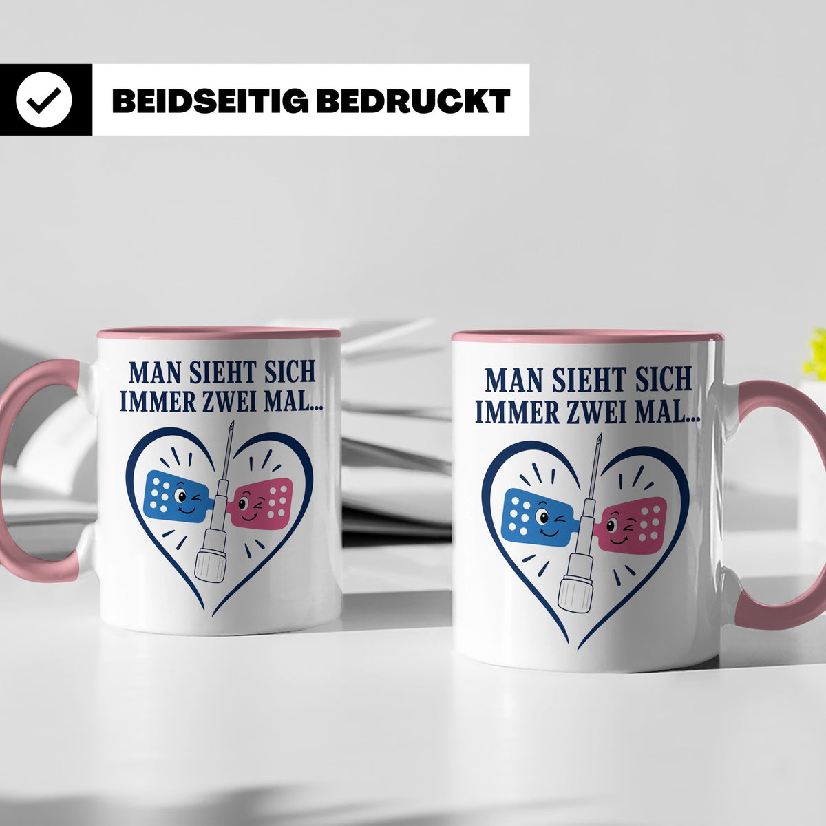 Pflege Tasse Man sieht sich immer zwei Mal - Lustiges Gesche – Rosa [farbe:rosa]