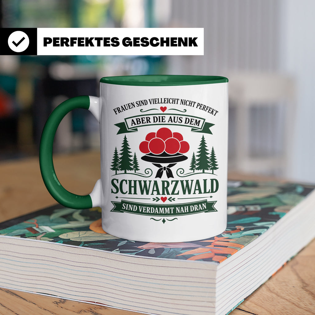 Schwarzwald Tasse Frauen aus dem Schwarzwald sind verdammt n – Grün [farbe:grün]
