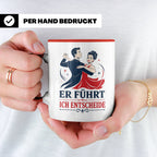 Tanzen Tasse Er führt ich entscheide - Lustiges Geschenk für – Rot [farbe:rot]