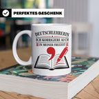 Deutschlehrerin Tasse Ich korrigiere auch in meiner Freizeit – Weiß [farbe:weiß]