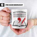 Deutschlehrerin Tasse Ich korrigiere auch in meiner Freizeit – Weiß [farbe:weiß]