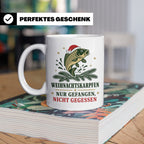 Karpfen Tasse Weihnachtskarpfen nur gefangen nicht gegessen  – Weiß [farbe:weiß]