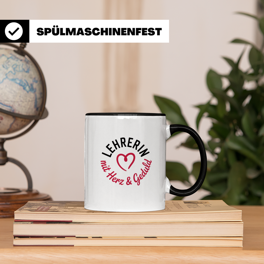 Lehrerin Tasse mit Herz & Geduld - Geschenkidee zum Geburtstag, Weihnachten für Pädagogen, Erzieherinnen, Grundschullehrerinnen