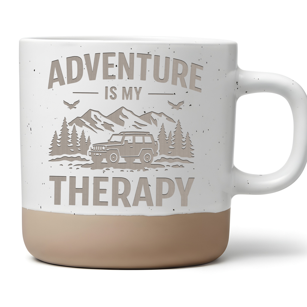 Adventure Is My Therapy Tasse Outdoor Geschenk für Camper Kaffeetasse  – Bild 1