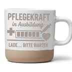 Tasse Pflegekraft in Ausbildung, Lustiges Geschenk Pflegeazubi, Becher – Bild 1