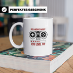 Gamer Tasse mit Spruch Ich werde nicht älter ich level up |  – Weiß [farbe:weiß]