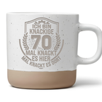Tasse 70. Geburtstag Ich bin knackige 70, Lustiger Becher Keramik 70 J – Bild 1
