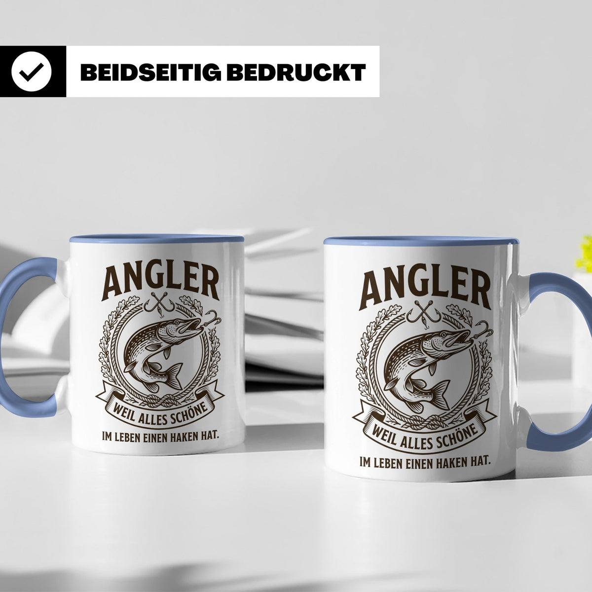 Angler Tasse mit Hecht Spruch Weil alles Schöne einen Haken  – Blau [farbe:blau]