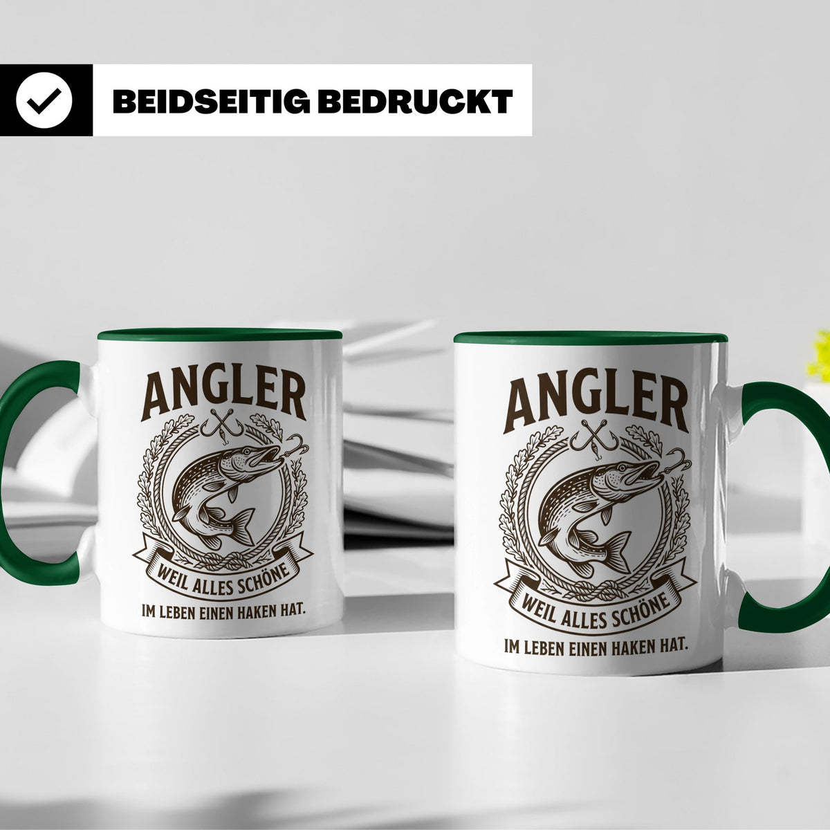 Angler Tasse mit Hecht Spruch Weil alles Schöne einen Haken  – Grün [farbe:grün]