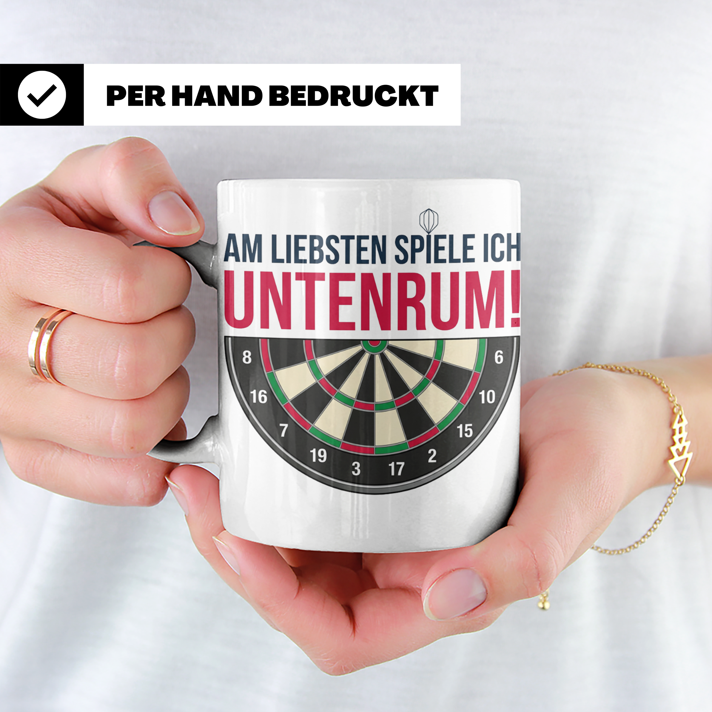 Dart Tasse mit Spruch Untenrum Spielen, lustiges Darts Zubeh – Weiß [farbe:weiß]