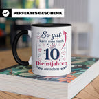 10 Jahre Dienstjubiläum Tasse für Kollegin, Geschenk zum 10  – Schwarz [farbe:schwarz]