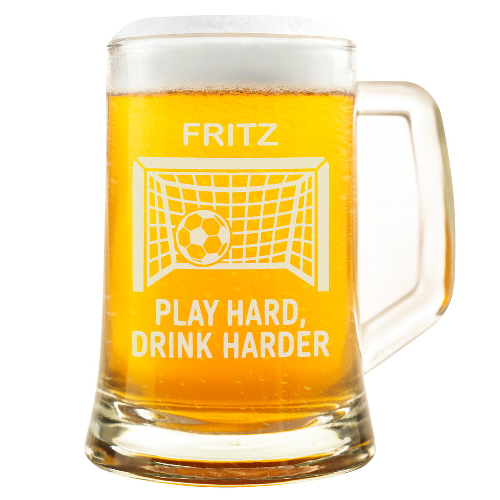 Personalisierter Bierkrug Fußball Motiv mit Name Play Hard Drink Harder Geschenk für Fußballer