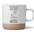 Tasse Wandern Vertraut Mir Ich Kenn Den Weg Geschenk Kaffeetasse Berge – Bild 1