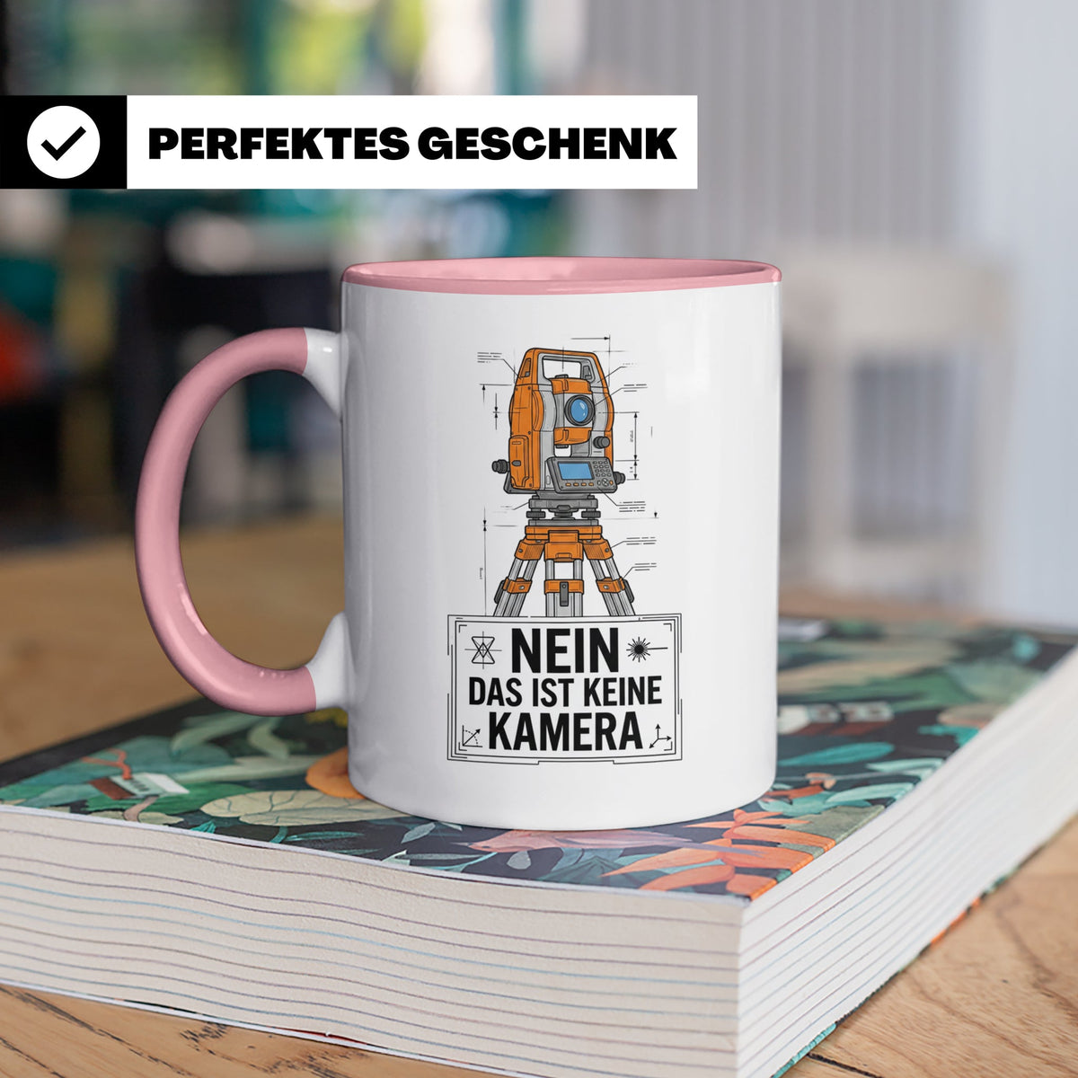 Vermesser Tasse mit Spruch Nein das ist keine Kamera, Gesche – Rosa [farbe:rosa]