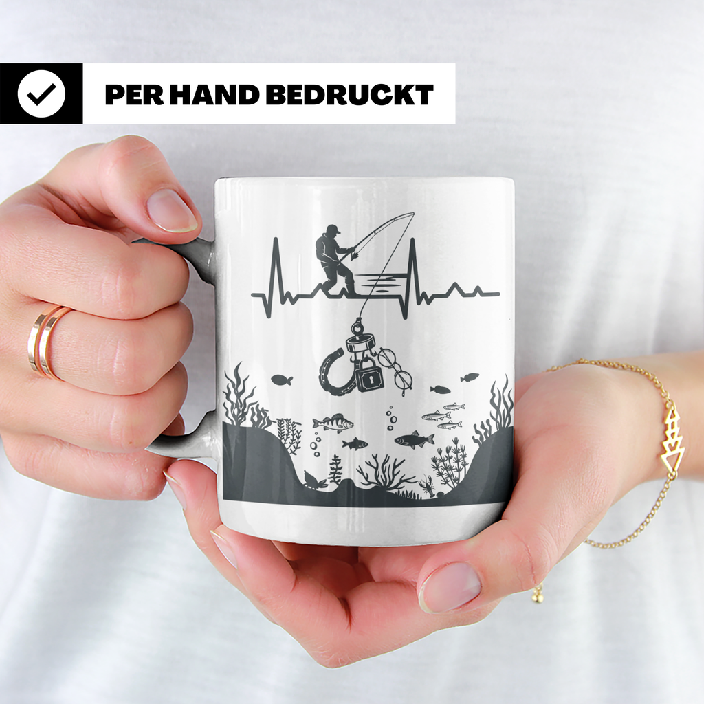 Magnetfischer Tasse mit Herzschlag für Angler, Sondengänger  – Weiß [farbe:weiß]