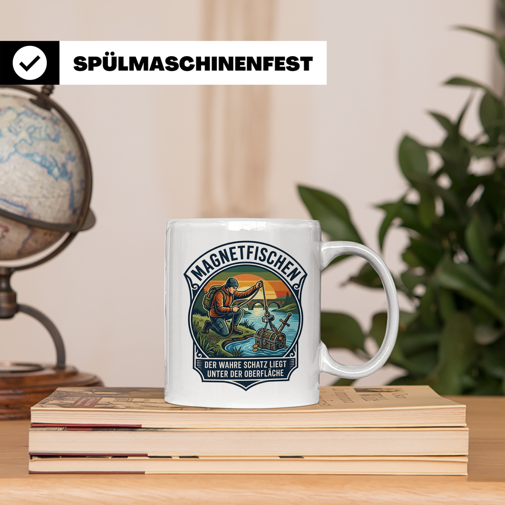 Magnetfischen Tasse mit Spruch Der wahre Schatz liegt unter  – Weiß [farbe:weiß]