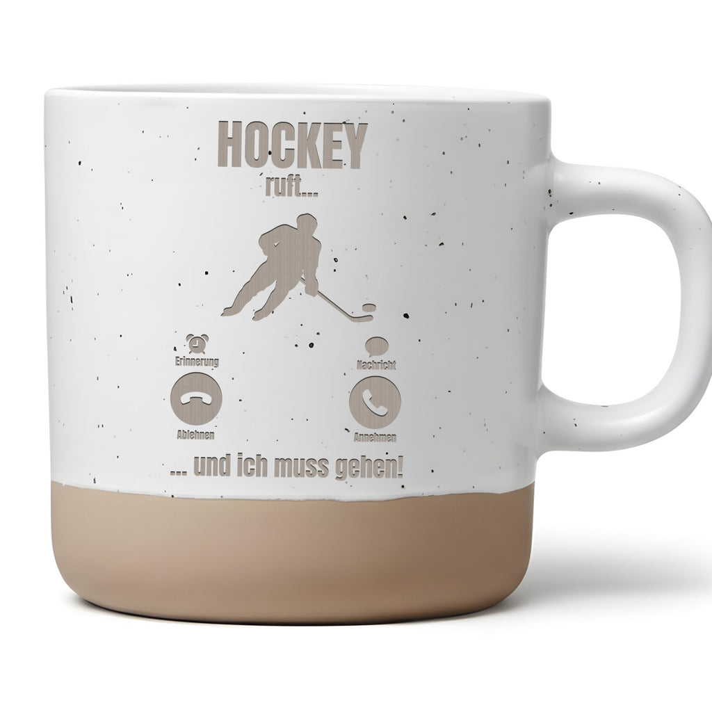 Hockey Tasse Ruft ich muss gehen - Lustiges Geschenk fuer Eishockeyspi – Bild 1