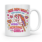 Hobby Horsing Girl Tasse mit Steckenpferd Spruch 'Aus dem We – Weiß [farbe:weiß]