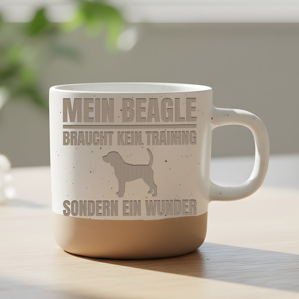 Beagle Tasse Braucht kein Training sondern Wunder - Lustiges Geschenk  – Bild 6