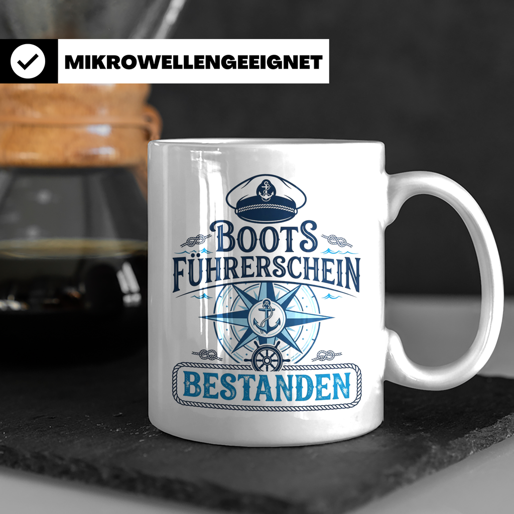 Bootsführerschein bestanden Tasse für Skipper, Kapitän & Seg – Weiß [farbe:weiß]