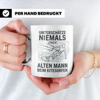 Alter Mann Kitesurfen Tasse Spruch Unterschätze niemals Kite – Weiß [farbe:weiß]